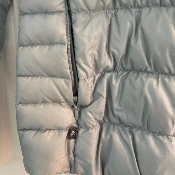 Ladies xxs down jacket Athleta amazing condition - Picture 6 of 9